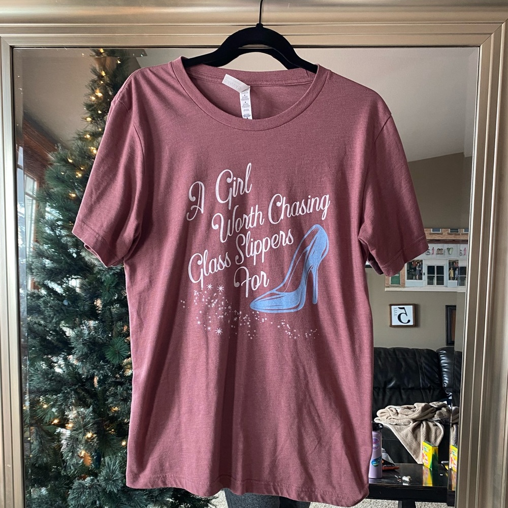 Graphic tee